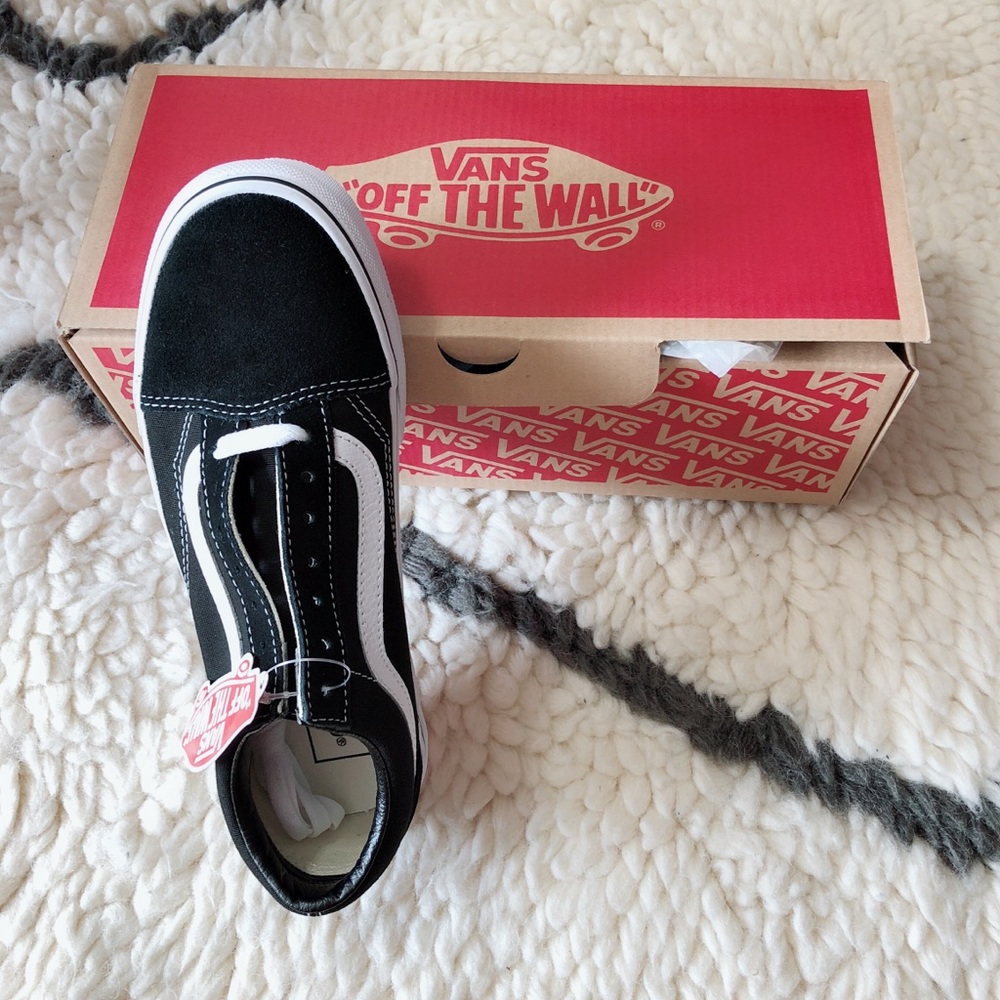 Brand new vans old skool sneaker